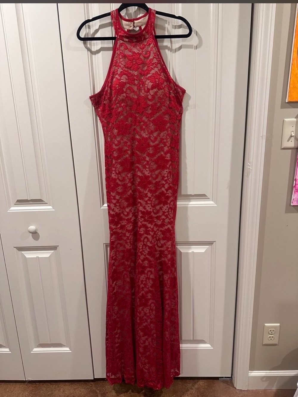 Emerald Sundae Red Lace Halter Prom Gown